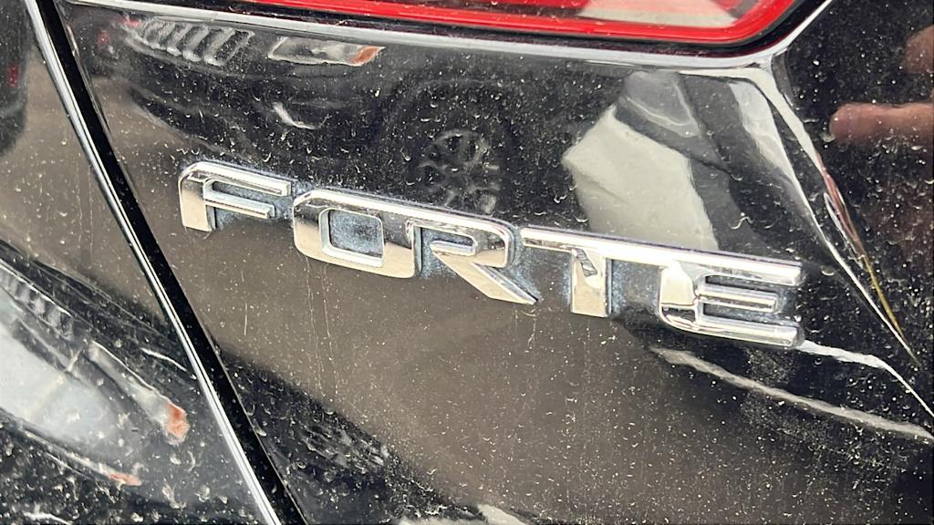 Thumbnail: 2021 Kia Forte - 4