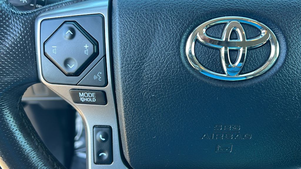 Thumbnail: 2016 Toyota Tacoma - 24