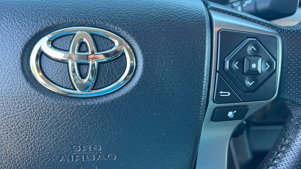 Thumbnail: 2016 Toyota Tacoma - 25