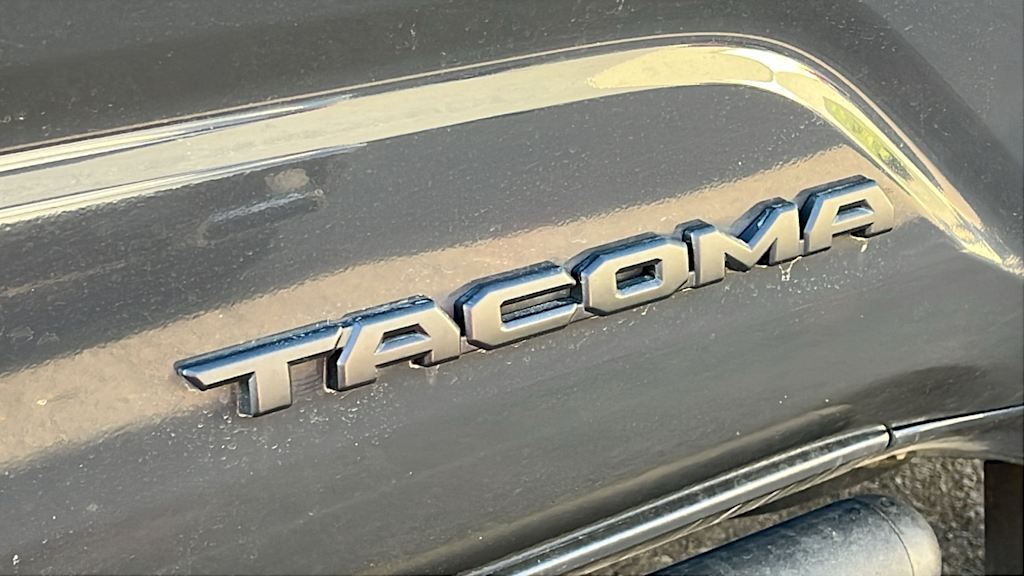 Thumbnail: 2024 Toyota Tacoma - 10