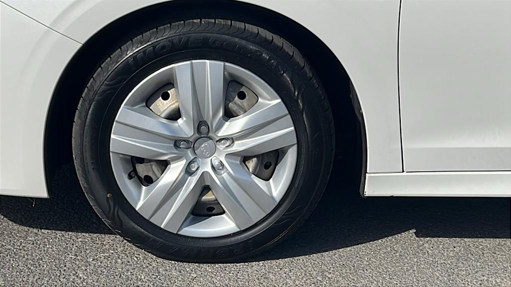 Thumbnail: 2020 Subaru Legacy - 8