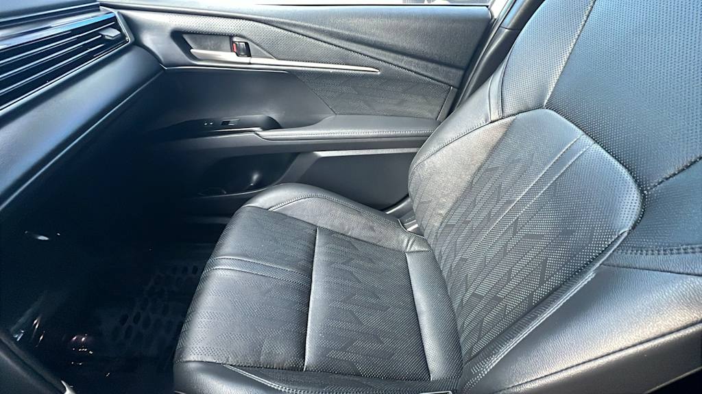 Thumbnail: 2025 Toyota Camry - 11