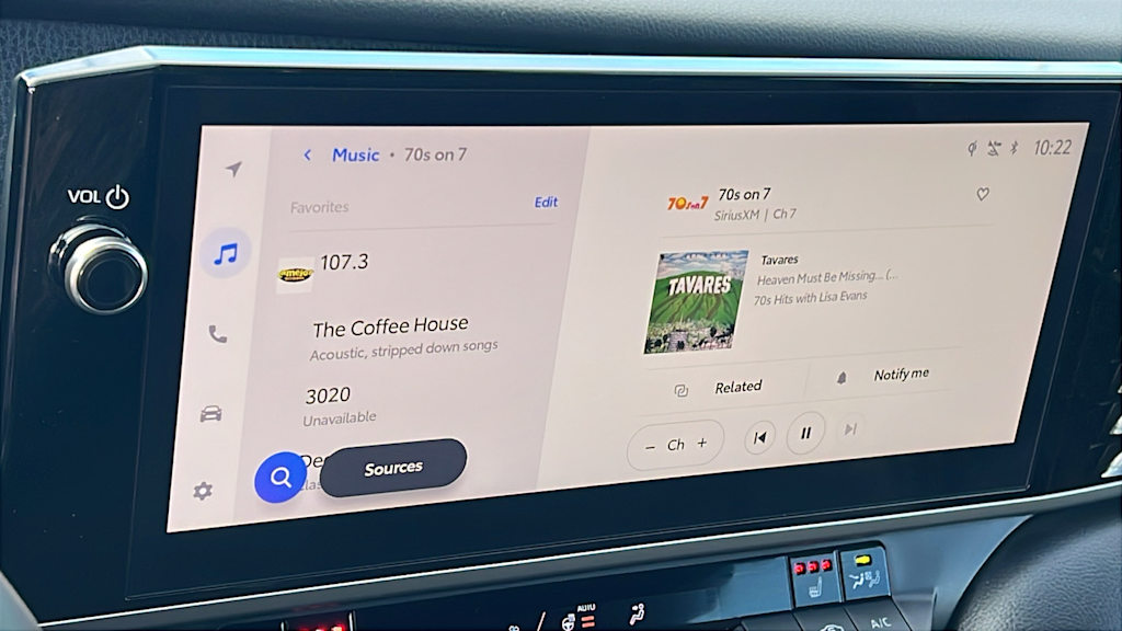 Thumbnail: 2025 Toyota Camry - 14