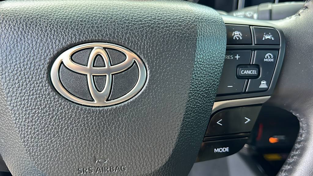 Thumbnail: 2025 Toyota Camry - 27