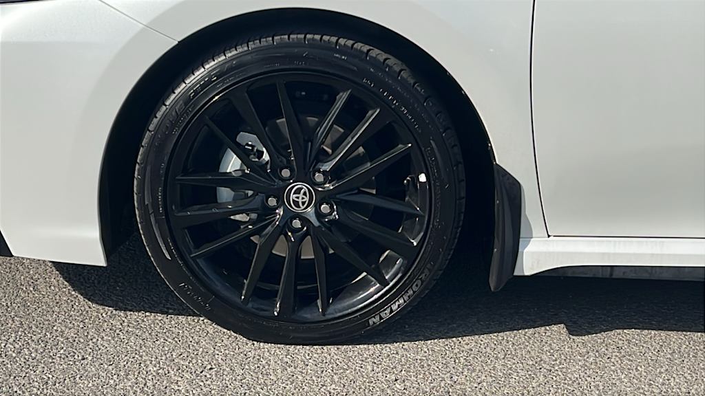 Thumbnail: 2023 Toyota Camry - 8