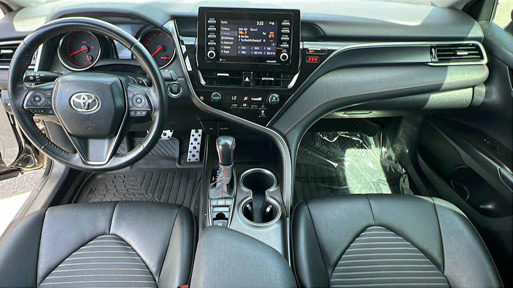 Thumbnail: 2022 Toyota Camry - 12