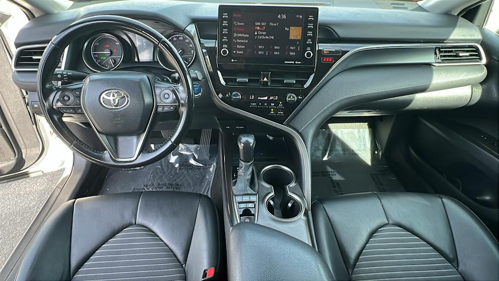 Thumbnail: 2022 Toyota Camry - 13
