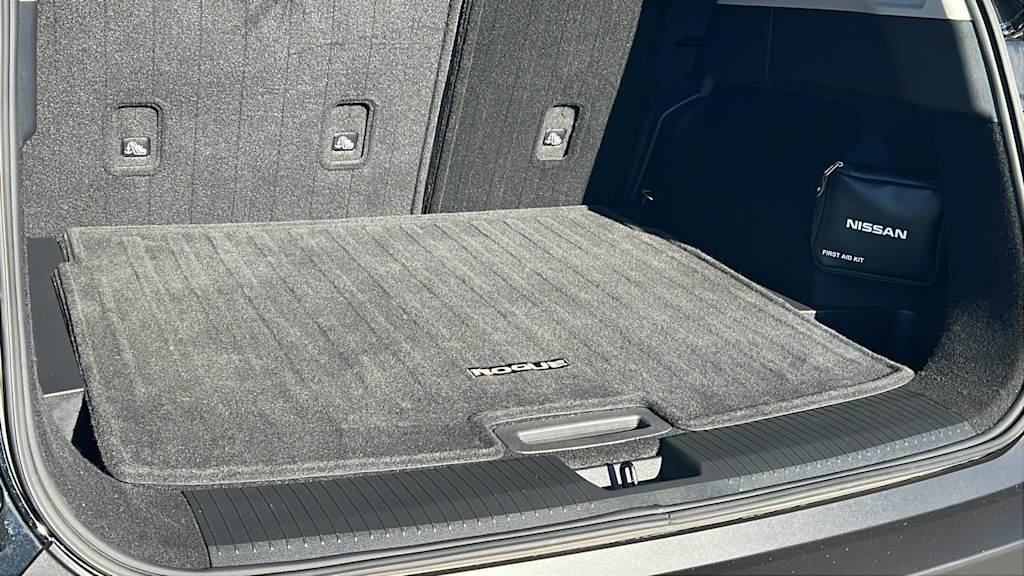 Thumbnail: 2021 Nissan Rogue - 17