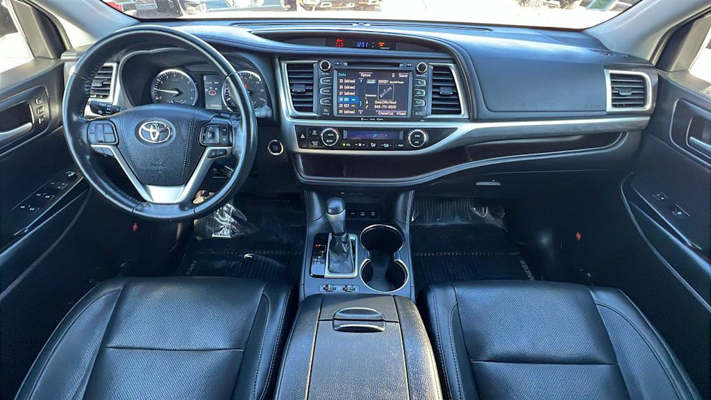 2019 Toyota Highlander Limited 10