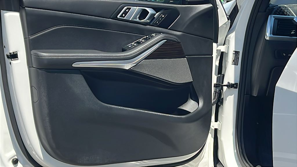 Thumbnail: 2026 BMW X5 - 28