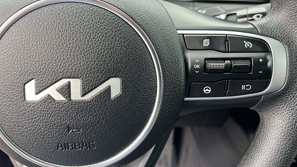 Thumbnail: 2023 Kia K5 - 27