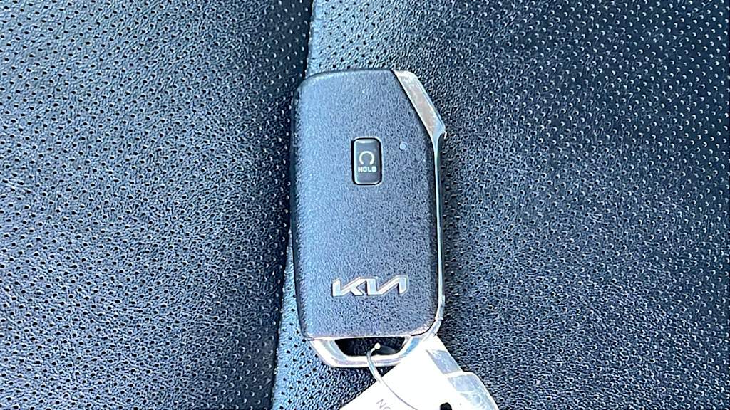 Thumbnail: 2022 Kia Telluride - 30