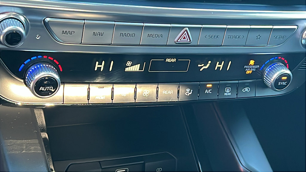 Thumbnail: 2022 Kia Telluride - 22