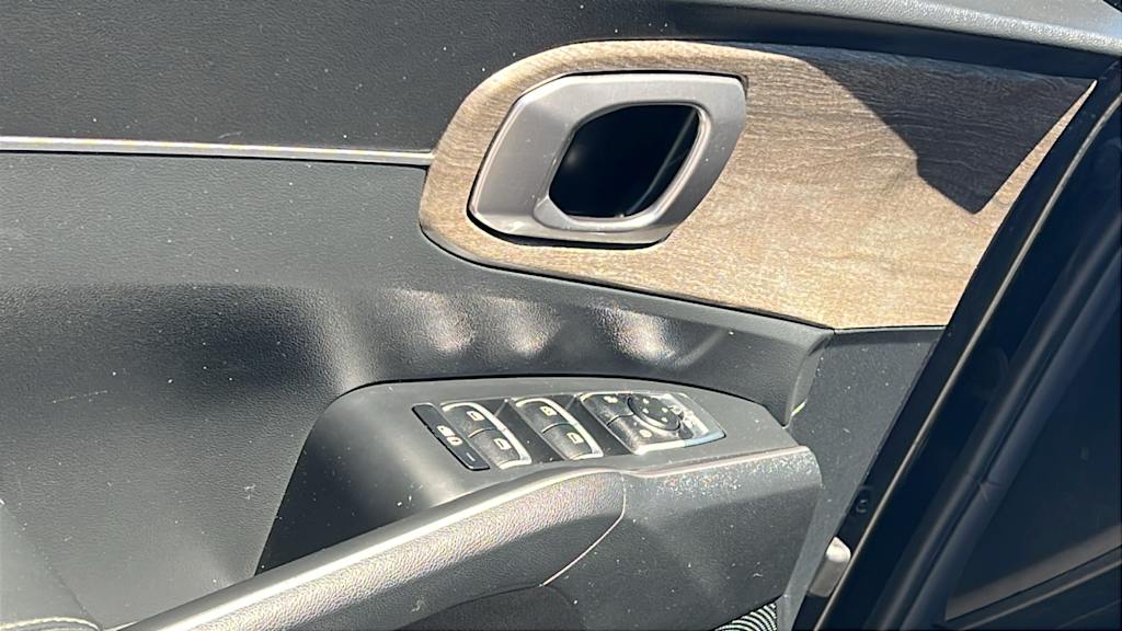 Thumbnail: 2021 Kia Sorento - 27
