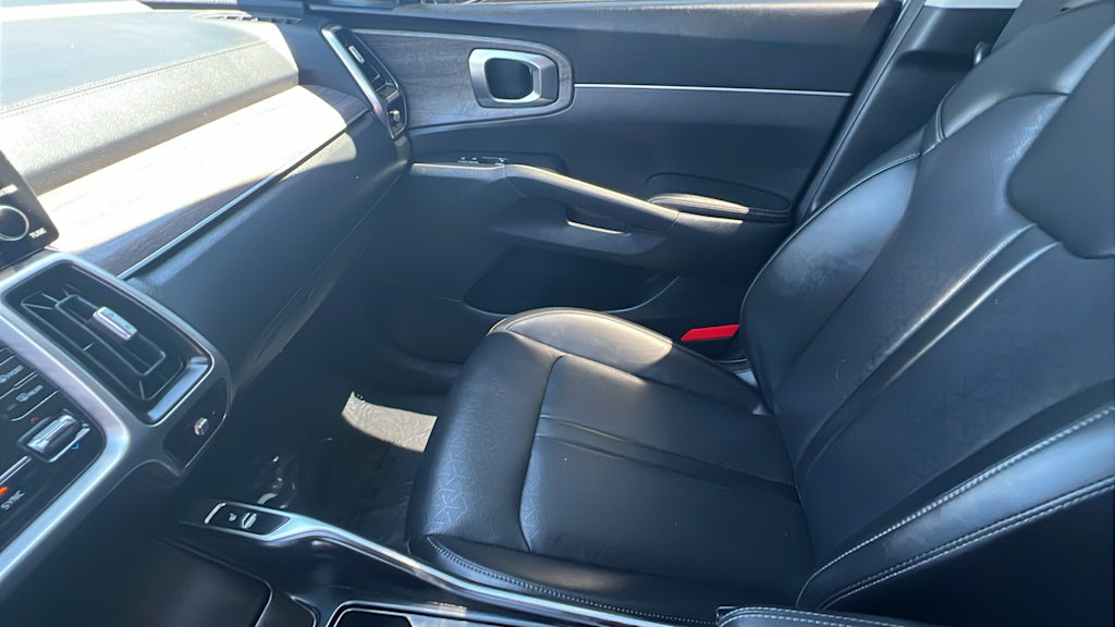 Thumbnail: 2021 Kia Sorento - 11