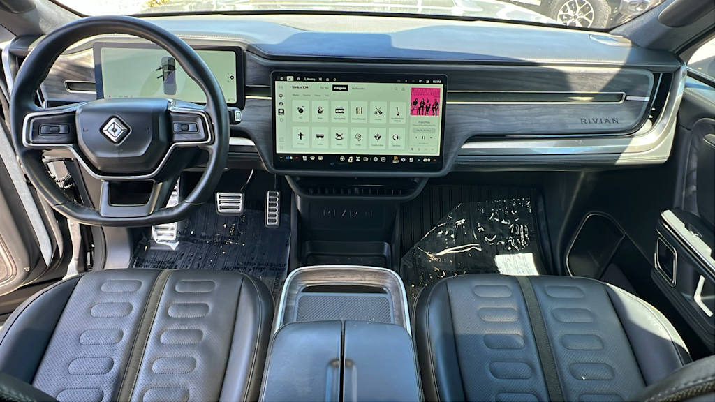 Thumbnail: 2022 Rivian R1T - 13