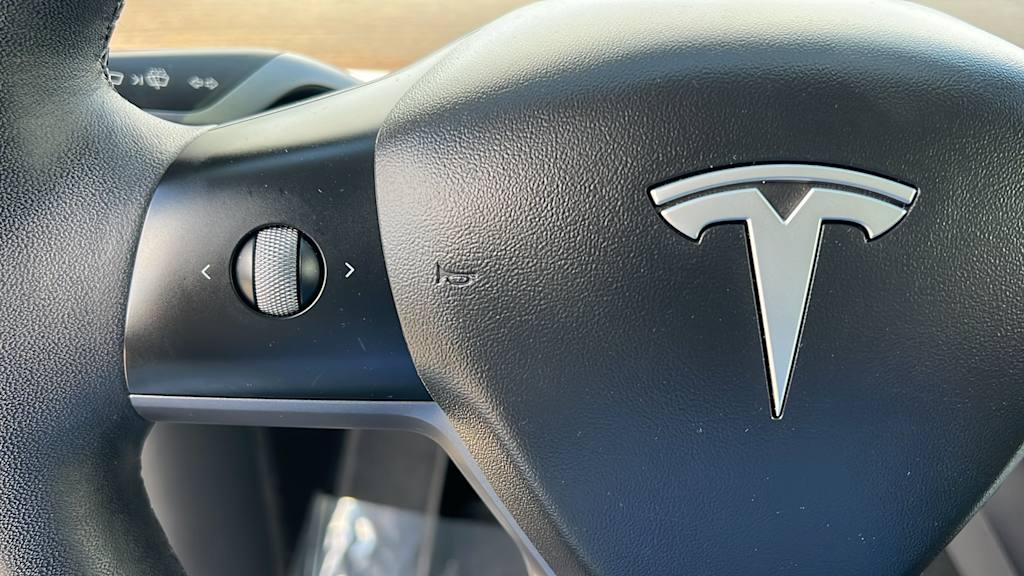 Thumbnail: 2022 Tesla Model Y - 25