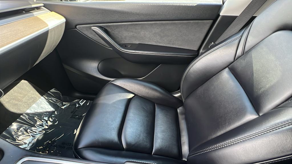 Thumbnail: 2022 Tesla Model Y - 11