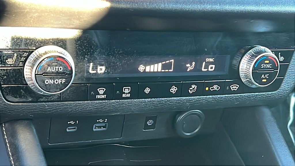 Thumbnail: 2022 Mitsubishi Outlander - 22