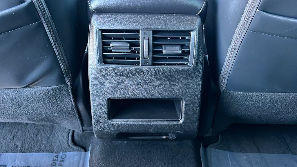 Thumbnail: 2022 Mitsubishi Outlander - 29