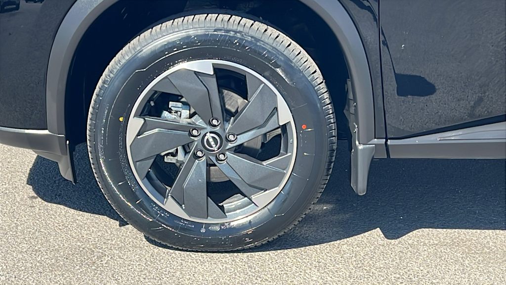 Thumbnail: 2026 Nissan Rogue - 8