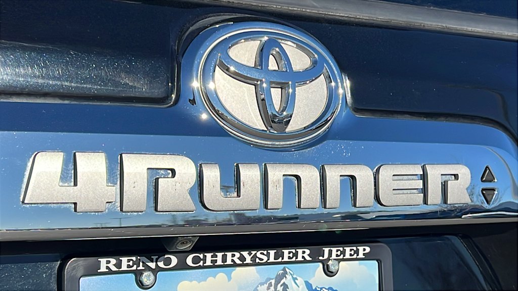 Thumbnail: 2017 Toyota 4Runner - 7