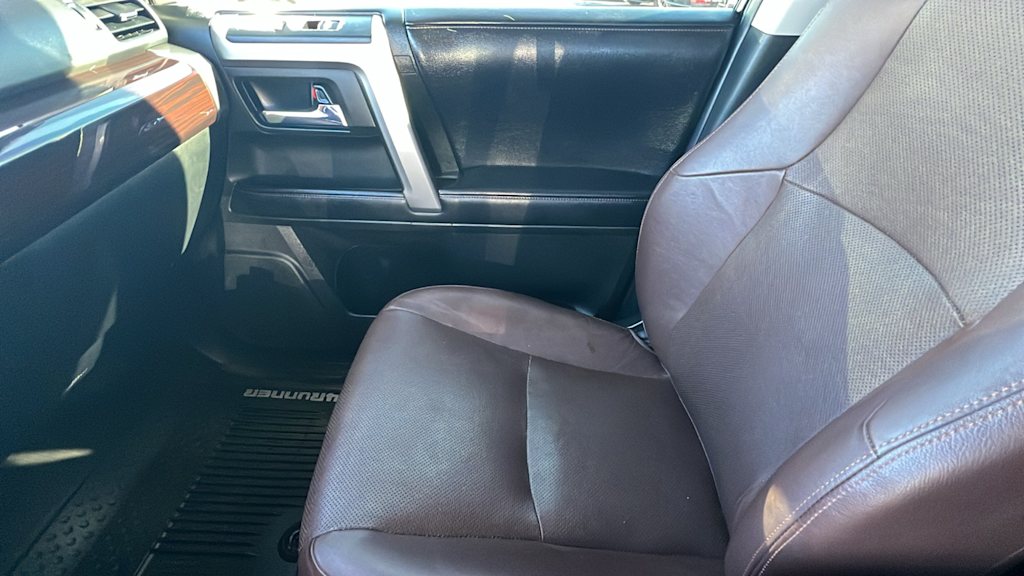 Thumbnail: 2017 Toyota 4Runner - 11