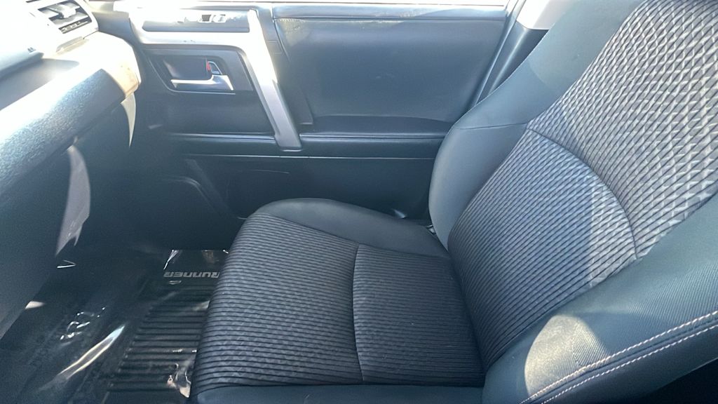 Thumbnail: 2021 Toyota 4Runner - 11