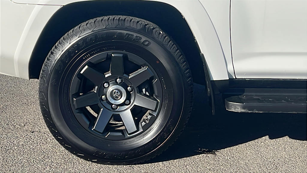 Thumbnail: 2021 Toyota 4Runner - 8