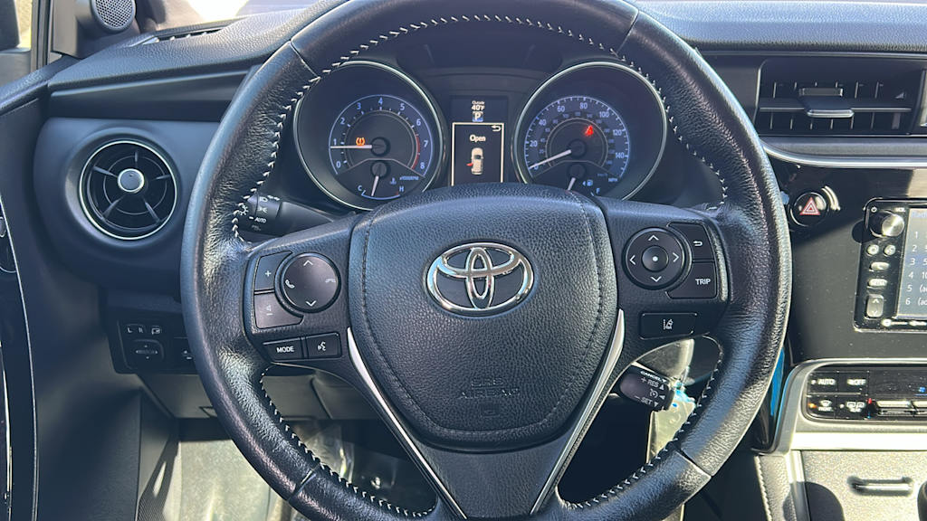 2018 Toyota Corolla iM Base 13