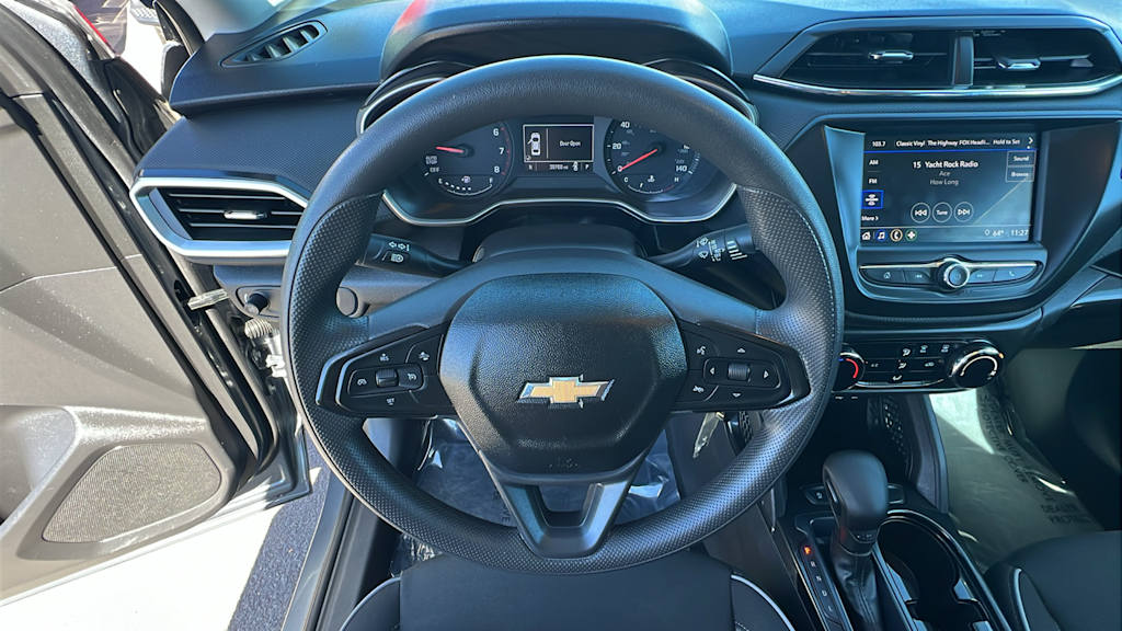 Thumbnail: 2022 Chevrolet TrailBlazer - 9