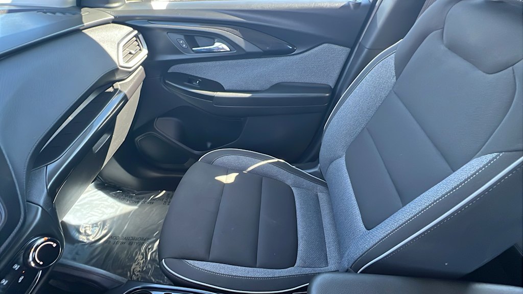 Thumbnail: 2022 Chevrolet TrailBlazer - 11