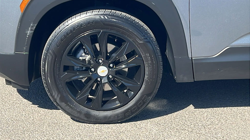 Thumbnail: 2022 Chevrolet TrailBlazer - 8