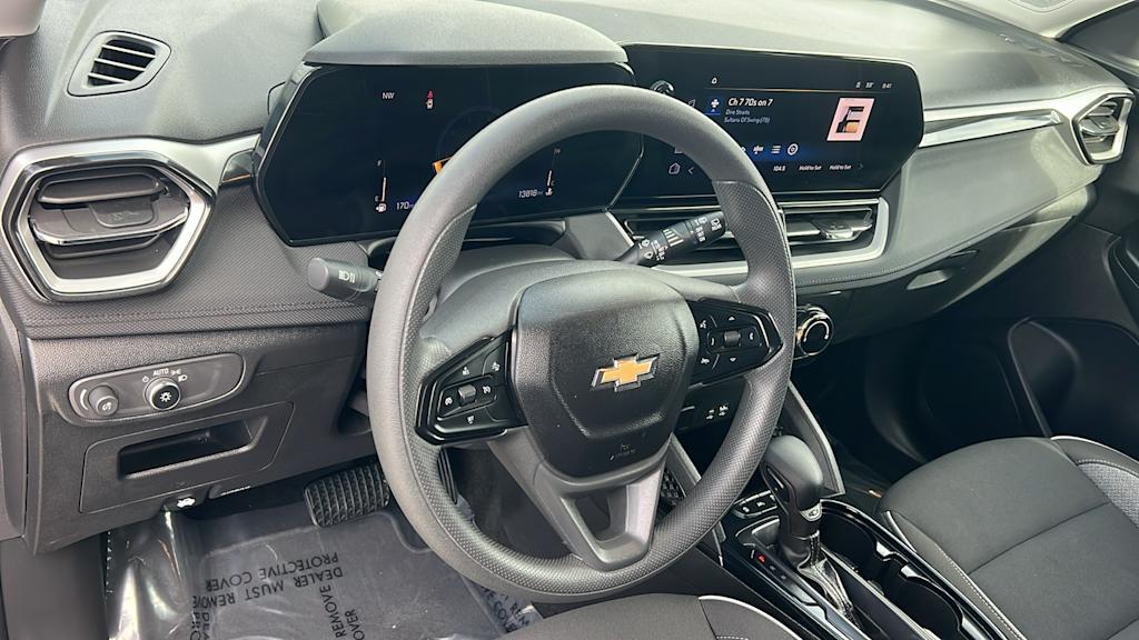 Thumbnail: 2025 Chevrolet TrailBlazer - 2