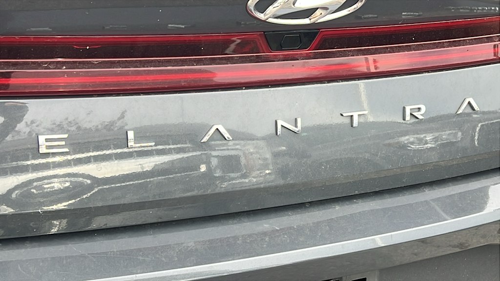 Thumbnail: 2023 Hyundai Elantra - 8