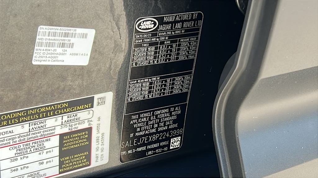 Thumbnail: 2023 Land Rover Defender - 18