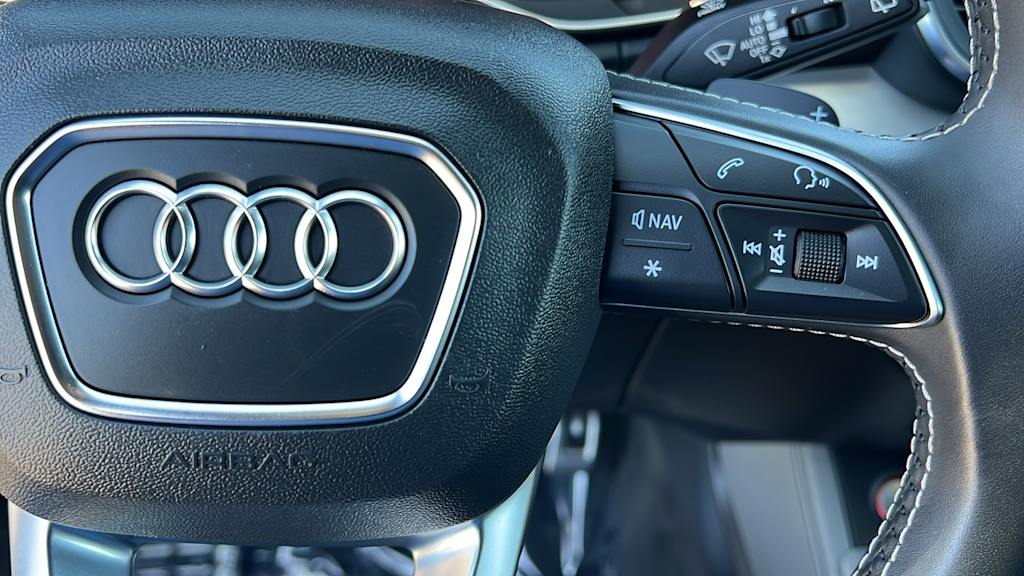 Thumbnail: 2018 Audi SQ5 - 27