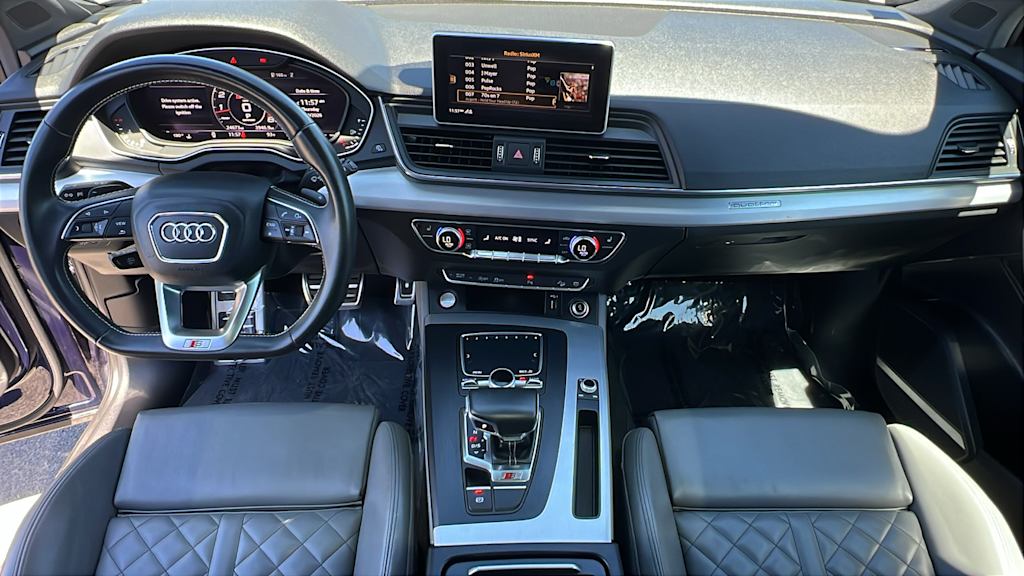 Thumbnail: 2018 Audi SQ5 - 13