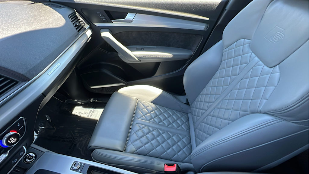 Thumbnail: 2018 Audi SQ5 - 11