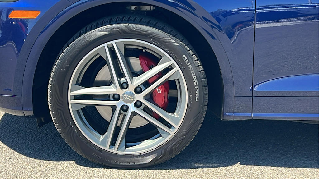 Thumbnail: 2018 Audi SQ5 - 8