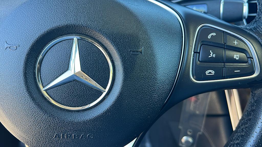 Thumbnail: 2017 Mercedes-Benz GLC - 26