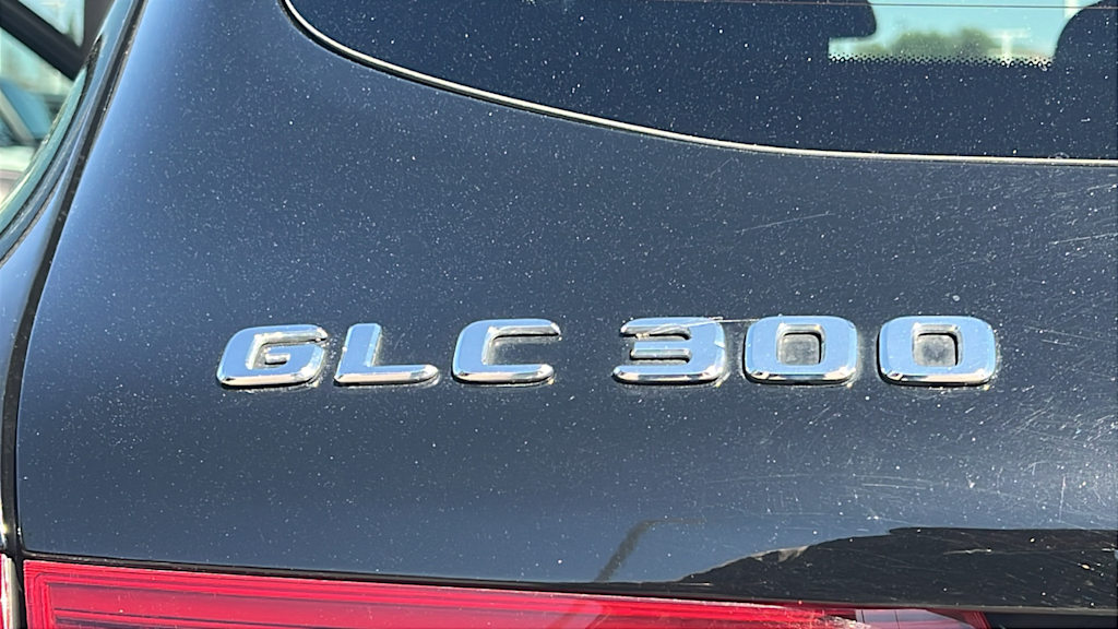 Thumbnail: 2017 Mercedes-Benz GLC - 7
