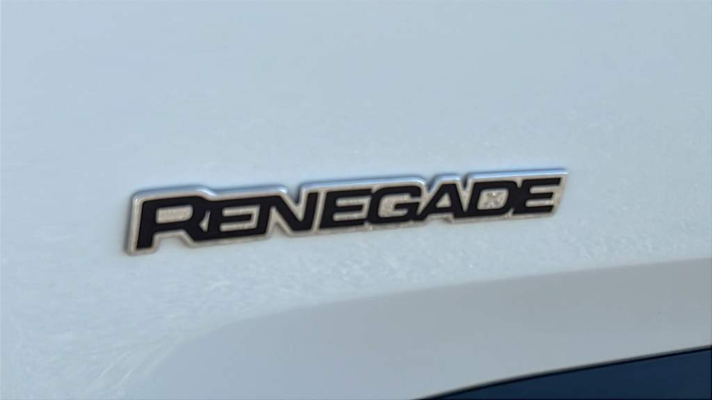 Thumbnail: 2021 Jeep Renegade - 7