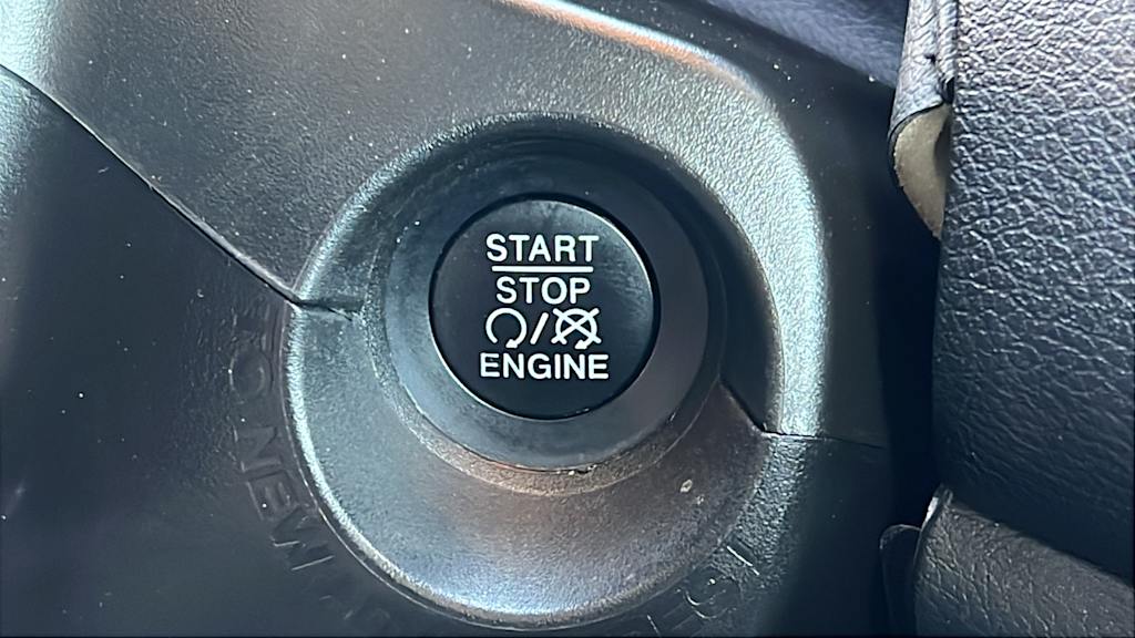 Thumbnail: 2021 Jeep Renegade - 25
