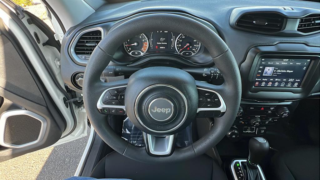 Thumbnail: 2021 Jeep Renegade - 9