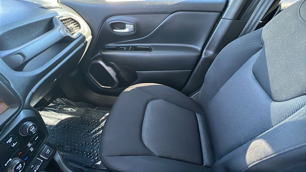 Thumbnail: 2023 Jeep Renegade - 11