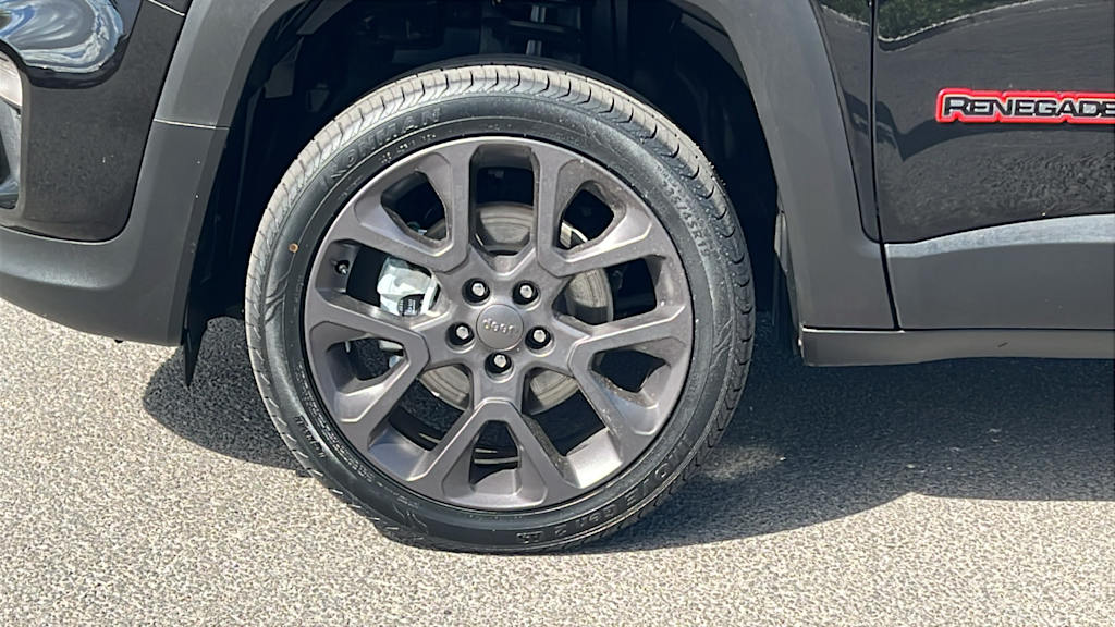 Thumbnail: 2023 Jeep Renegade - 8