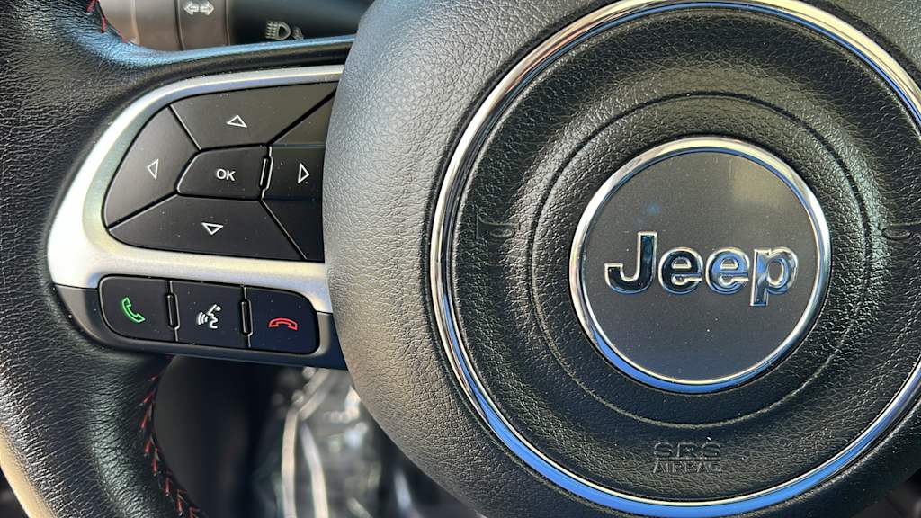 Thumbnail: 2023 Jeep Renegade - 25
