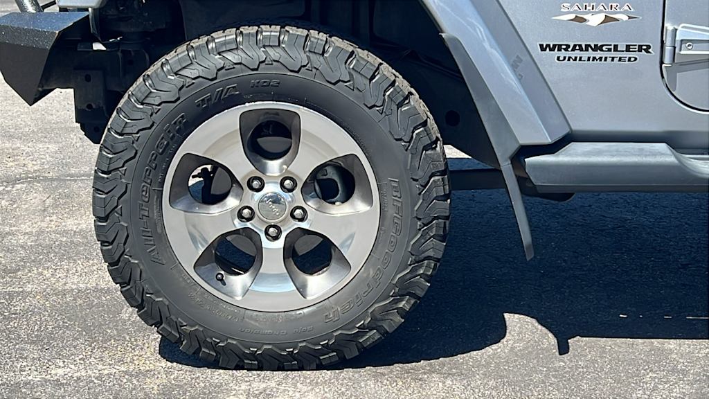 2017 Jeep Wrangler Unlimited Sahara 8