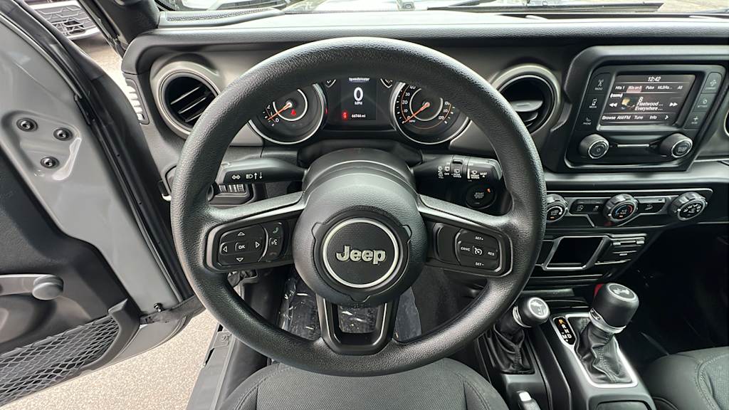 Thumbnail: 2021 Jeep Wrangler - 9
